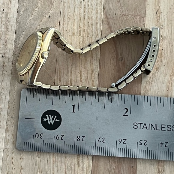 Seiko Ladies Watch Vintage Gold Tone Bracelet and Dial Day Date Windows - Picture 11 of 11